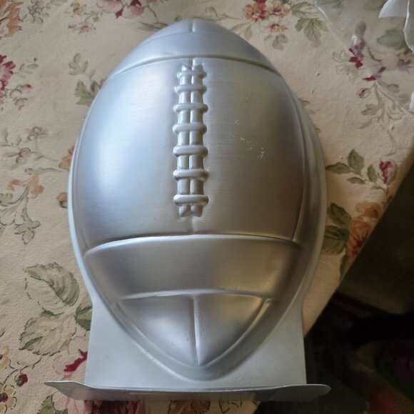 1990 Wilton First And Ten Football Cake Pan 2105-6504 - Picture 2 of 6